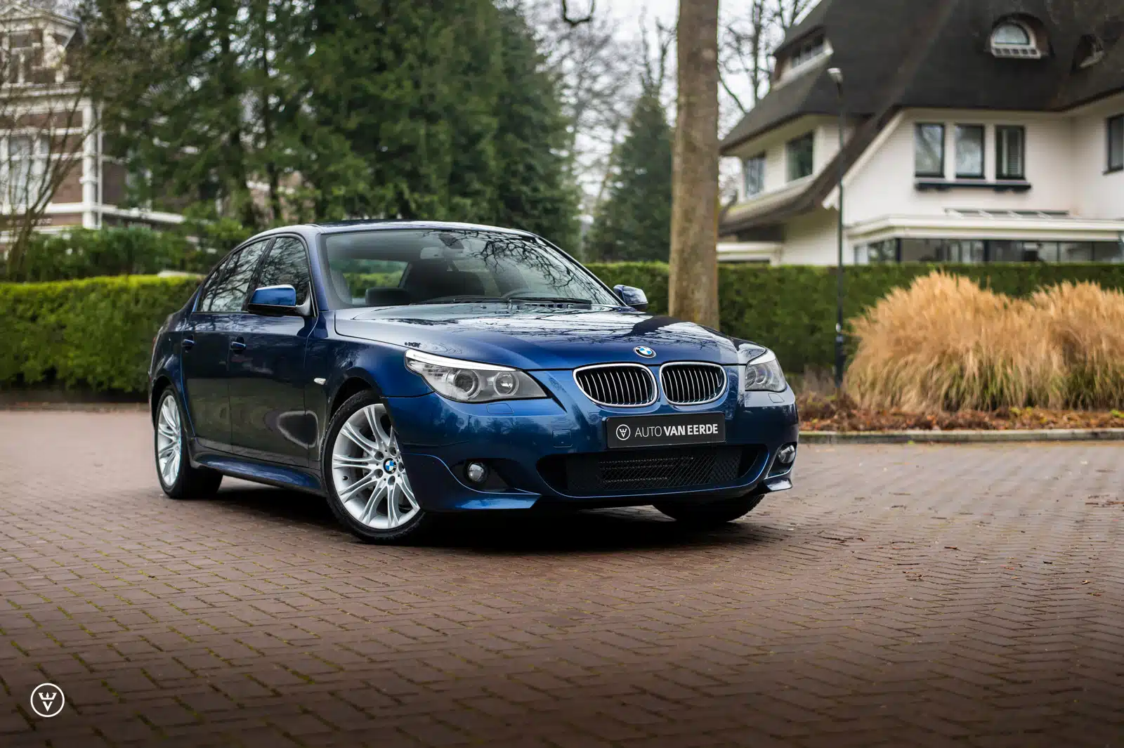 BMW 523i